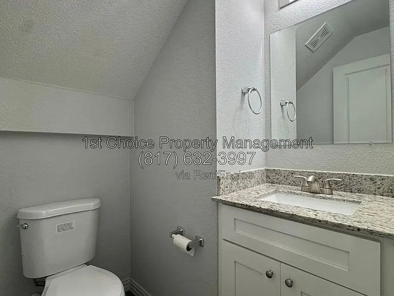 2024 Brookes St #2026 — Photo 4