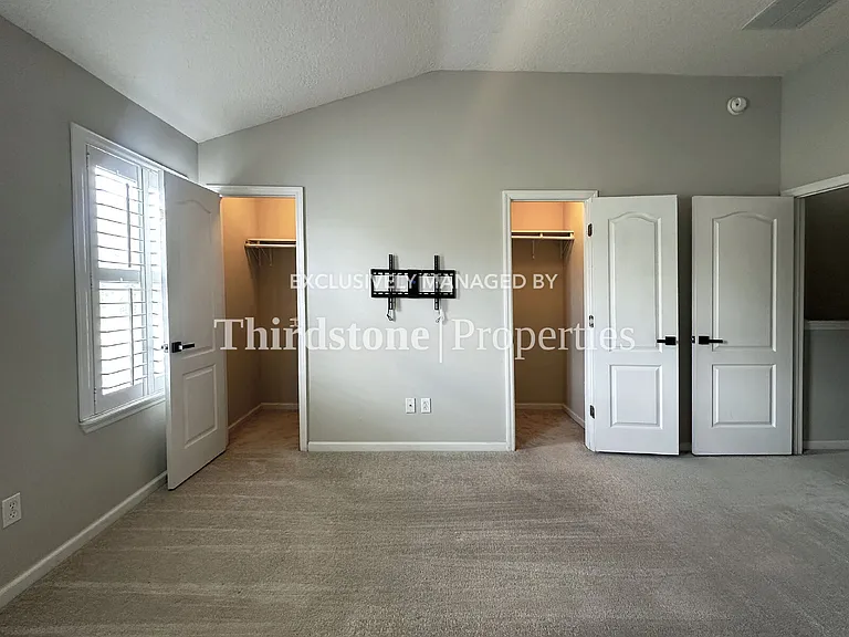 6131 Bartram Village Dr — Photo 8