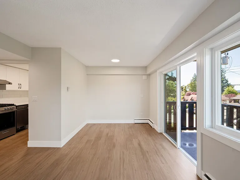 435 Lampson St #103 — Photo 28