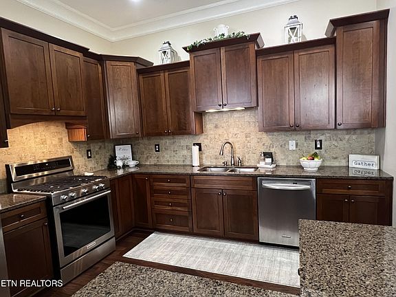 4th image of 158 Clay Gate Ct