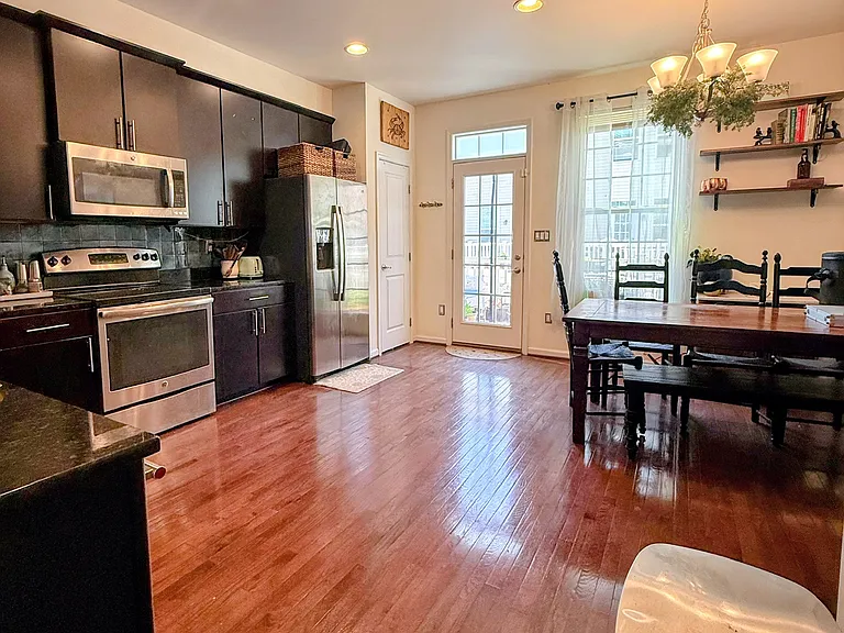 758 S Macon St — Photo 10