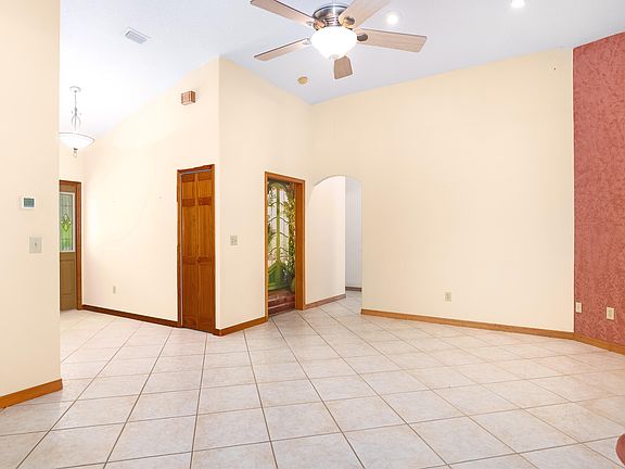 4th image of 2840 Fawn Lake Blvd