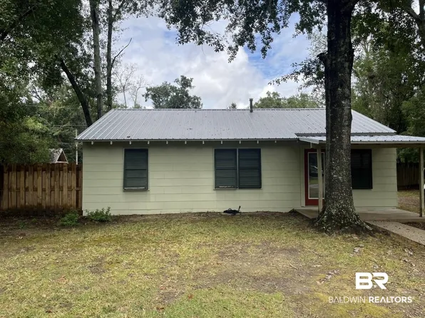 609 E Orange Ave, Foley, AL 36535