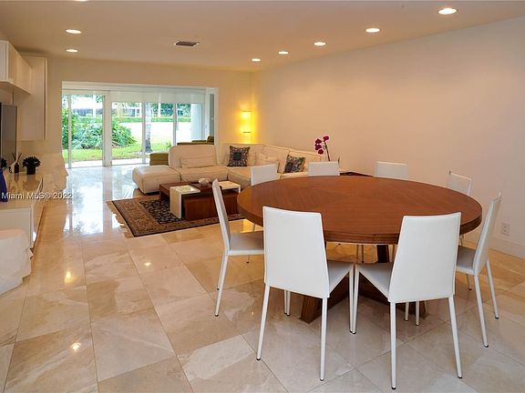 5th image of 4023 N Cypress Dr #P-4
