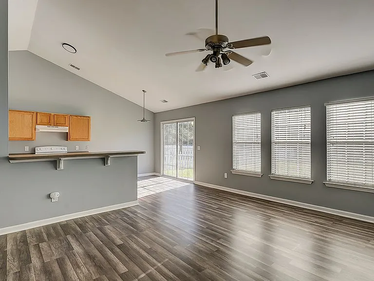 6 Spruce Dr — Photo 19
