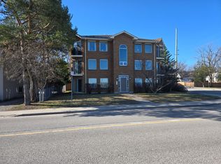 89 E Gowan St #1A, Barrie, ON L4N 2P2