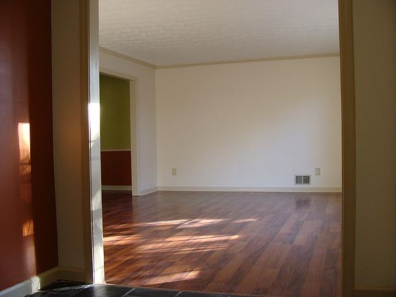 Living room (from foyer)