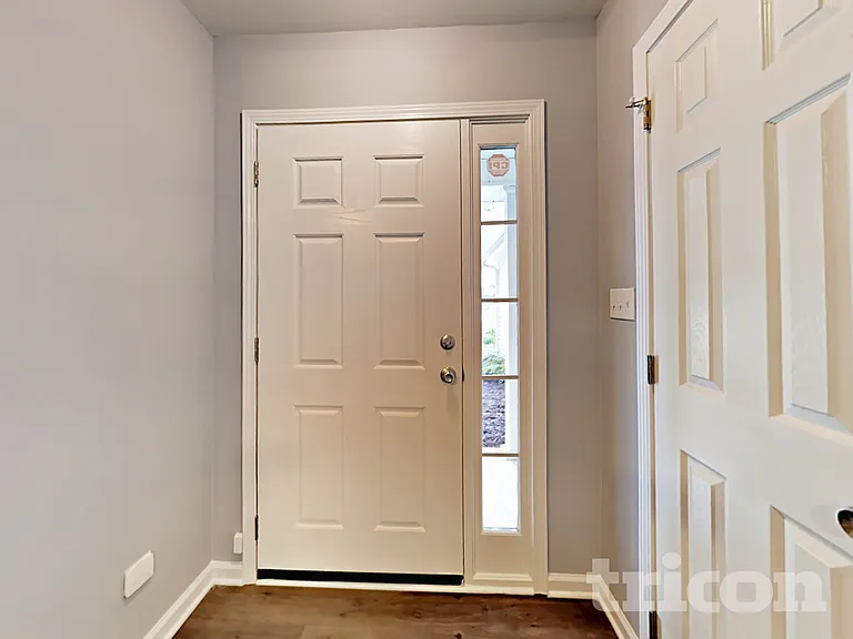 1206 Grass Meadows Ct — Photo 2