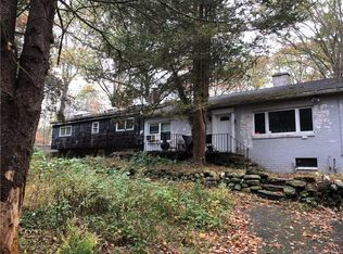 37 Dillon Rd, Woodbridge, CT 06525