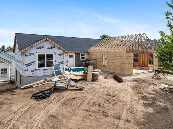 773 Red Oak Way, Petoskey, MI 49770