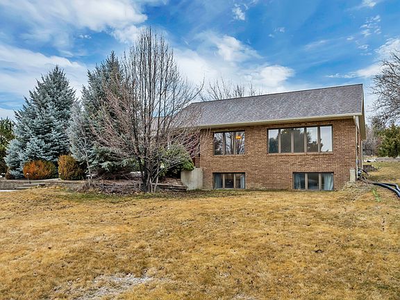 2nd image of 887 E Village Way
