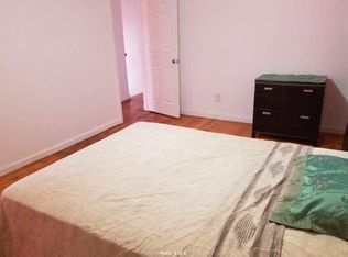 22823 Mentone Ave, Springfield Gardens, NY 11413
