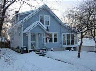 2 Grandview Ter, Rensselaer, NY 12144