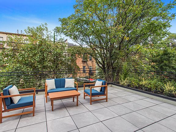 5th image of 785 Hart St #Townhouse B