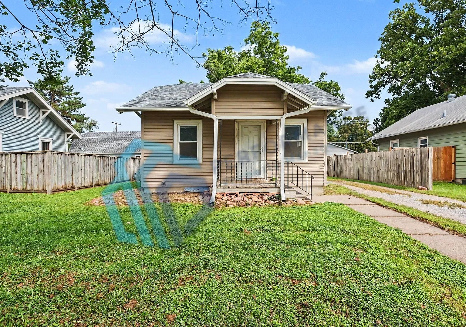 3 bedroom, 2 bath in NE Lincoln — Photo 2