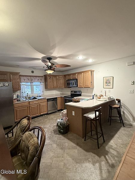 4th image of 100 Point Breeze Road