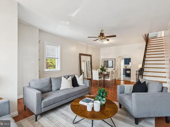 3365 Almond St, Philadelphia, PA 19134