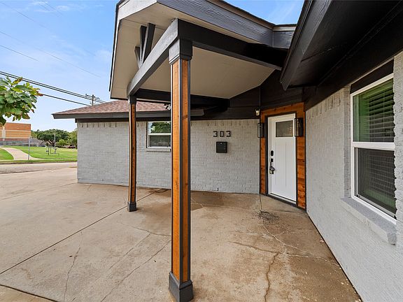 2nd image of 303 Saffron Cir