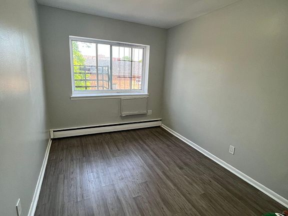 4th image of 395 Stuyvesant Ave #12