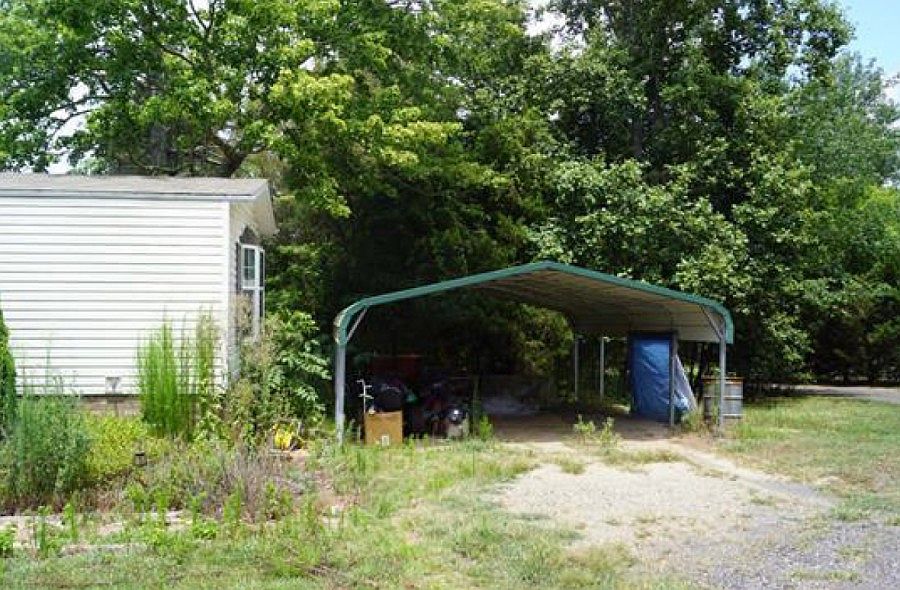 2nd image of 584 Friendship Church Rd