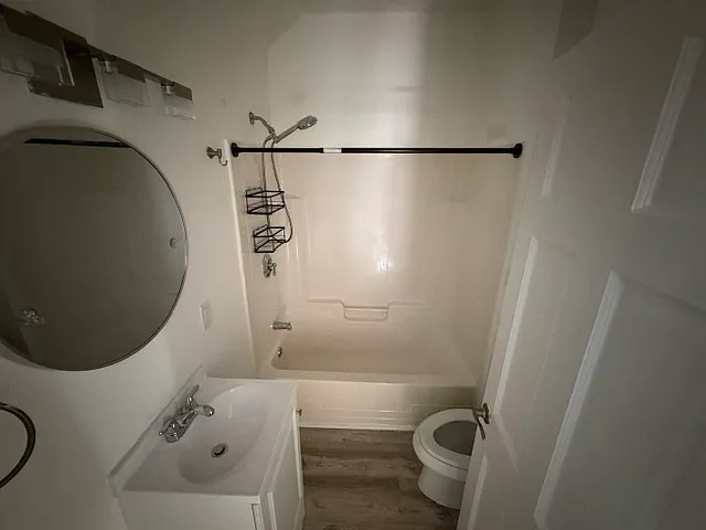 37 Malwood Ave — Photo 5
