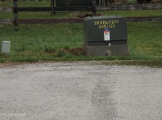 148 Auggie Belle Ln, Speedwell, TN 37870