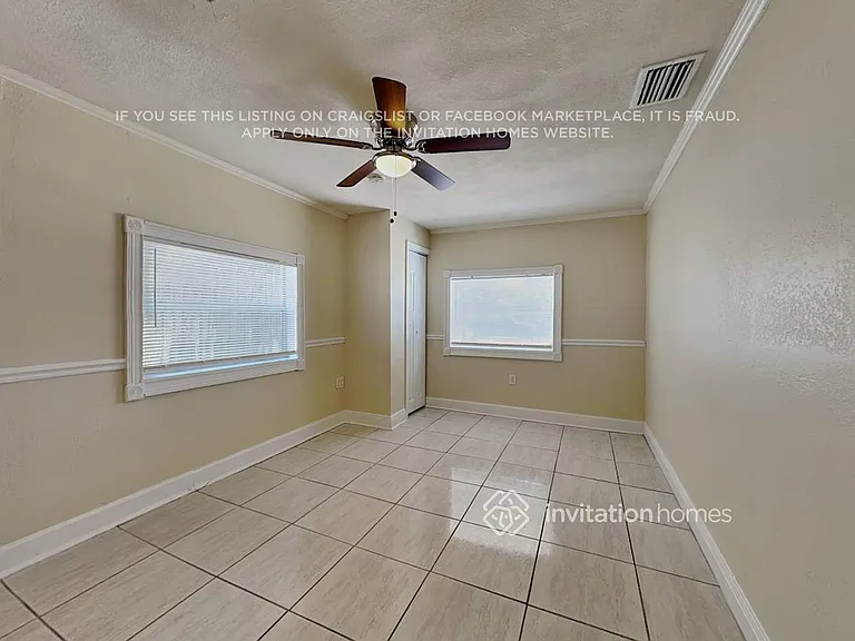 4888 Prince Dr — Photo 7