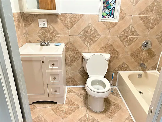 Rented by Virtual Real Estate | media 25
