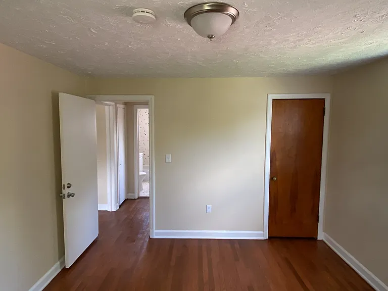 2661 South St SE #J — Photo 15