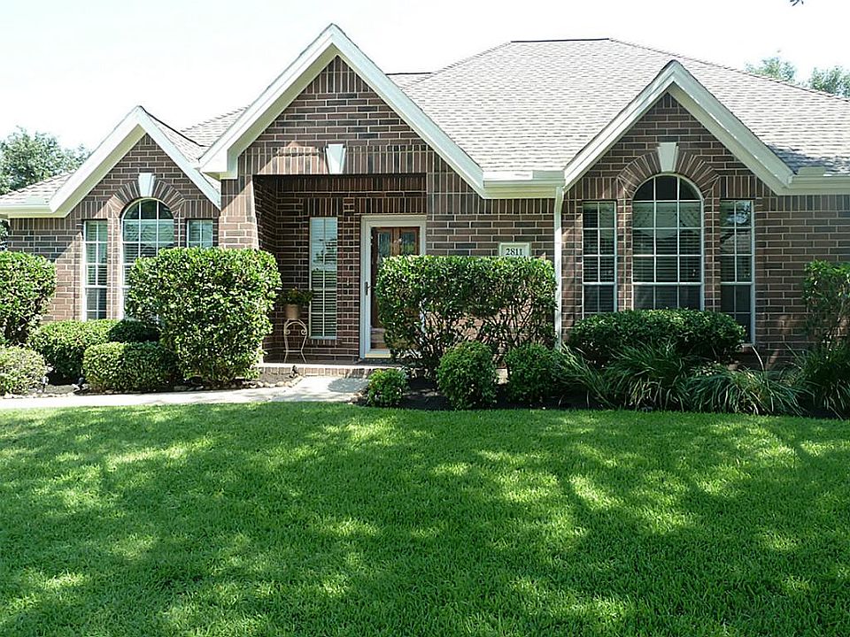 1st image of 2811 Hollinwell Dr