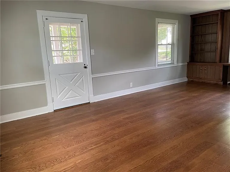 7800 Perry Hwy — Photo 4