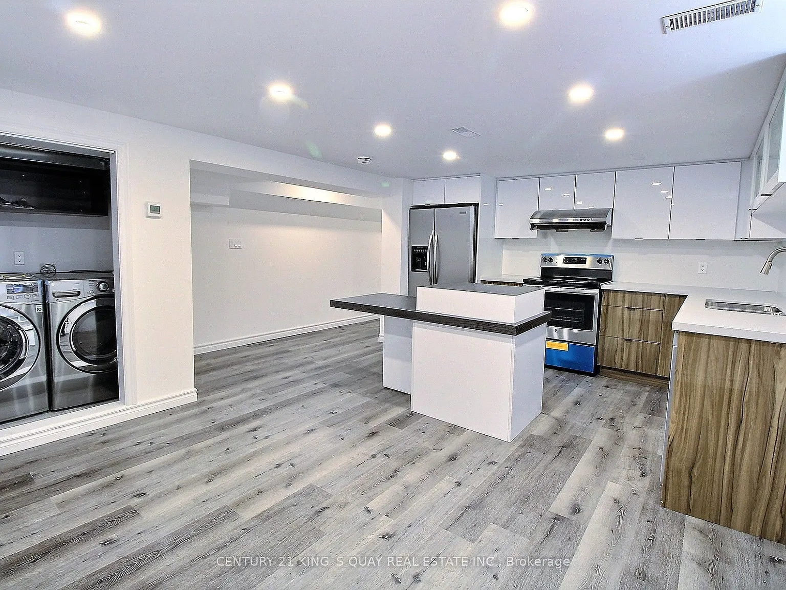 2 bed, $1,900 — Photo 2
