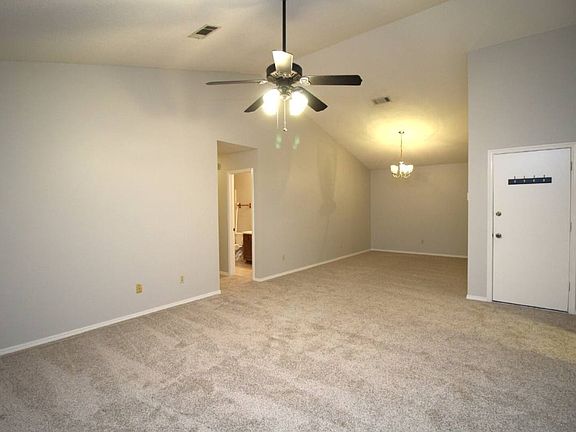 5th image of 1407 Sterling Point Dr
