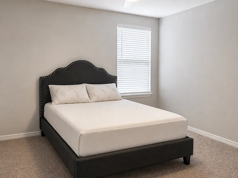 2nd floor - bedroom 2