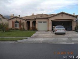 16222 Pamplona St, Fontana, CA 92336