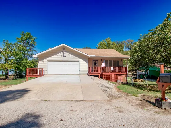 152 E Lakeshore Dr, Cherokee Village, AR 72529