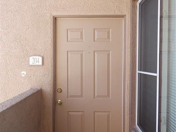2nd image of 10630 Calico Mountain Ave Unit 204