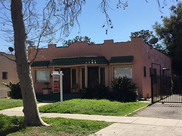 1st image of 1032 W 60th St