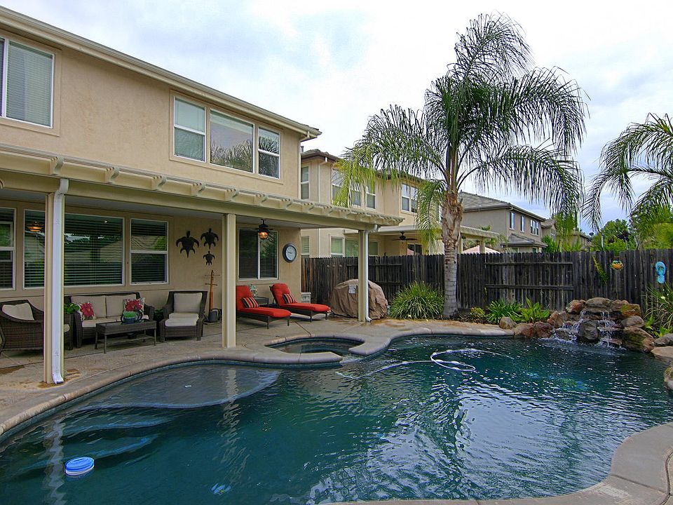1st image of 2822 Eastcliff Way