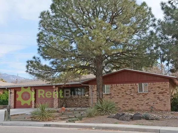 8304 Dellwood Rd NE, Albuquerque, NM 87110
