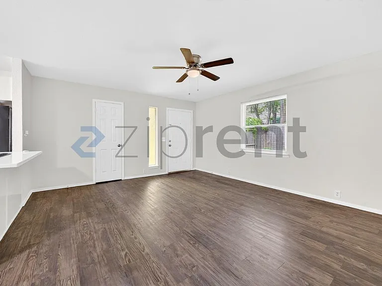 5020 Donnelly Ave #5022 — Photo 7