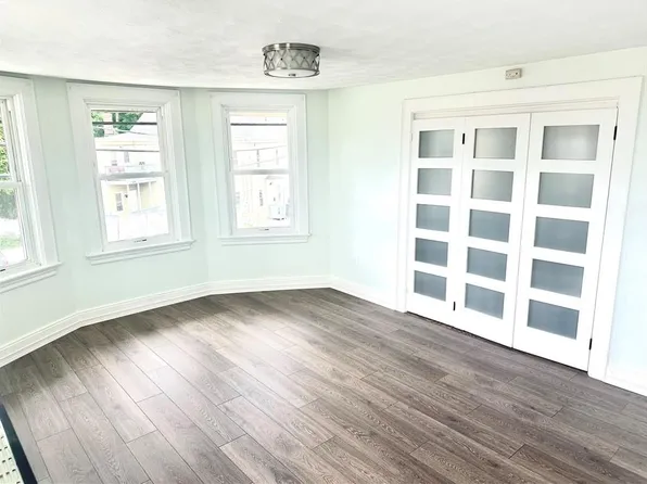 804 Main St Floor 2, West Warwick, RI 02893