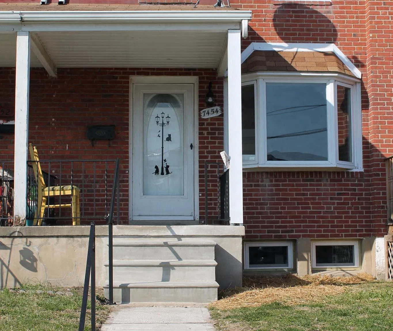 3 bed, 1024 sqft, $2,050 — Photo 1