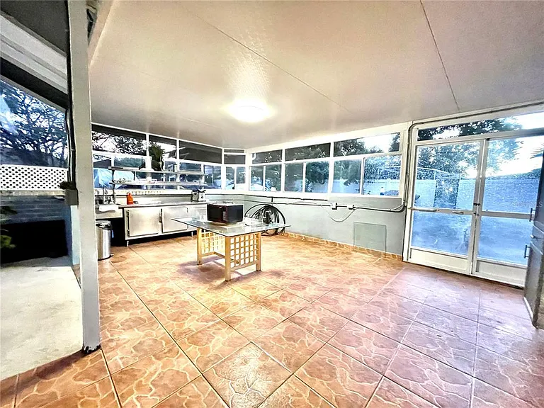 2314 Kings Crest Rd — Photo 17