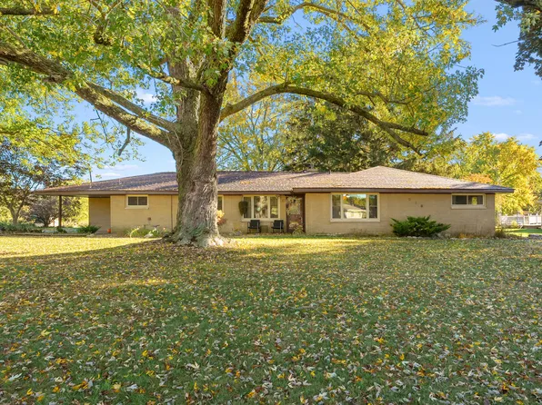 318 Lakeshore Dr, Battle Creek, MI 49015