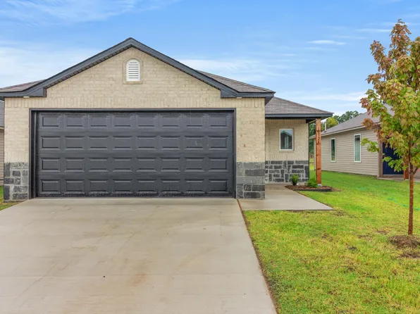 10324 Debbie Dr, North Little Rock, AR 72113