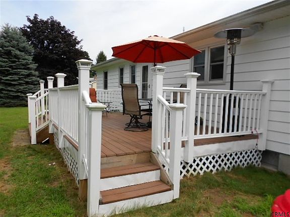 4th image of 142 Cortland Dr