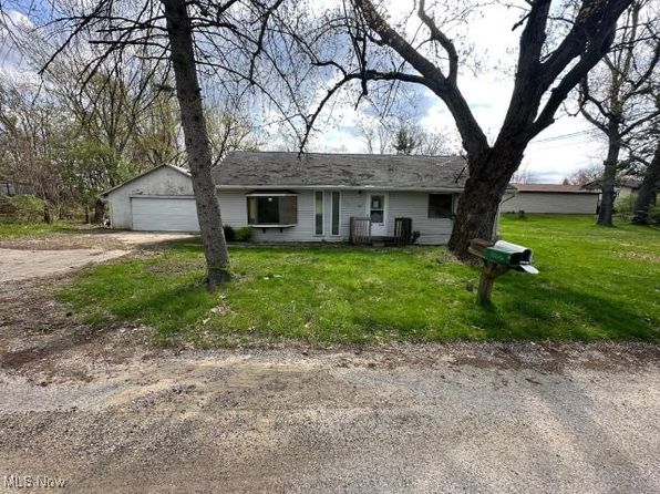 3367 Parnell Dr, Akron, OH 44319