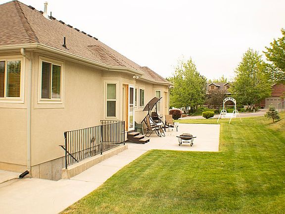 Back view. Outside entrance