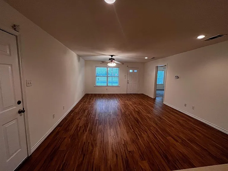 315 College Ave — Photo 21